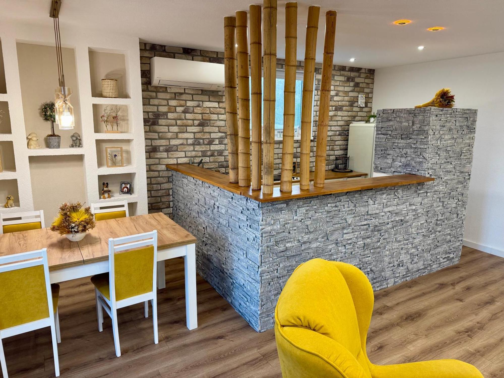 Apartmany Apollo Nagymihály Kültér fotó